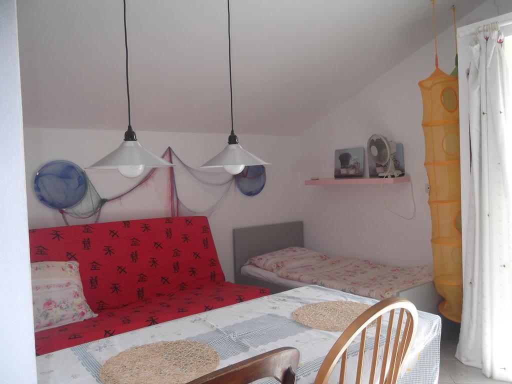 Apartments Vanda Vrboska Cameră foto