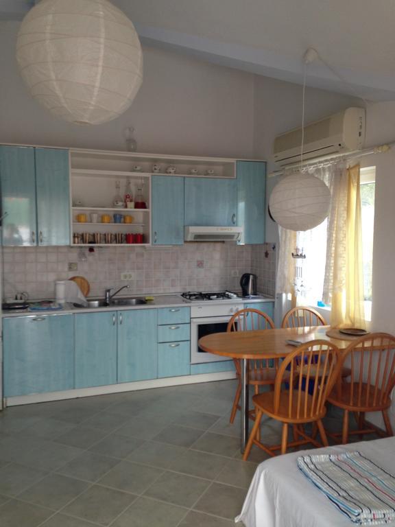Apartments Vanda Vrboska Cameră foto